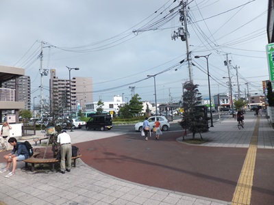 front.jpg(63433 byte)