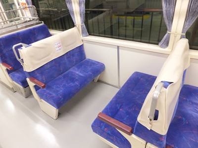 seat2.jpg(59012 byte)