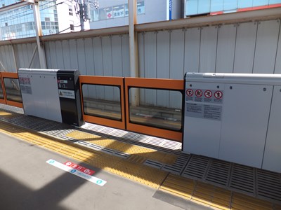 �z�[���h�A